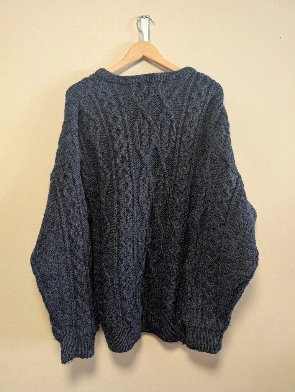 Adirondacks Ireland 100% Merino Wool Cable Knit Sweater L